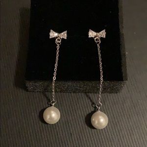 Pearl drop earrings (custom jewlry)